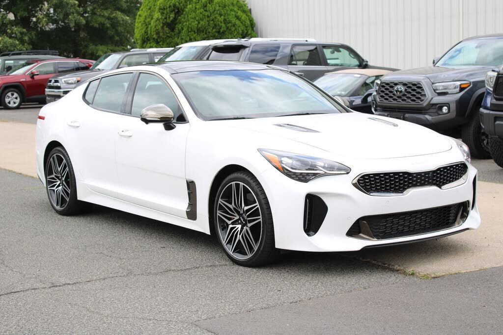 2023 KIA Stinger