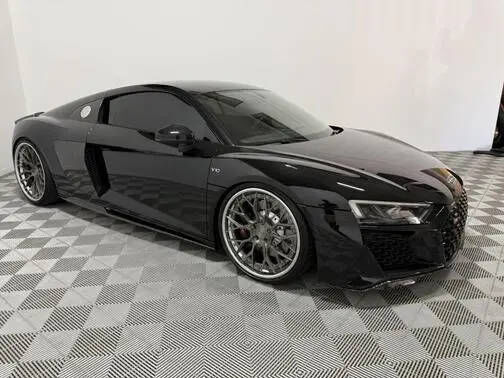 2023 AUDI R8