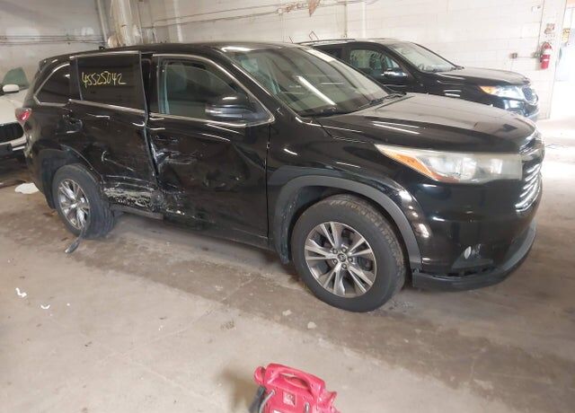 2016 TOYOTA Highlander