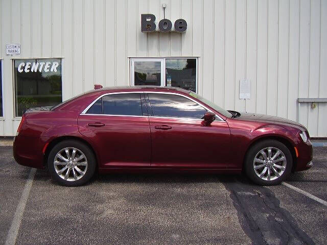 2017 CHRYSLER 300