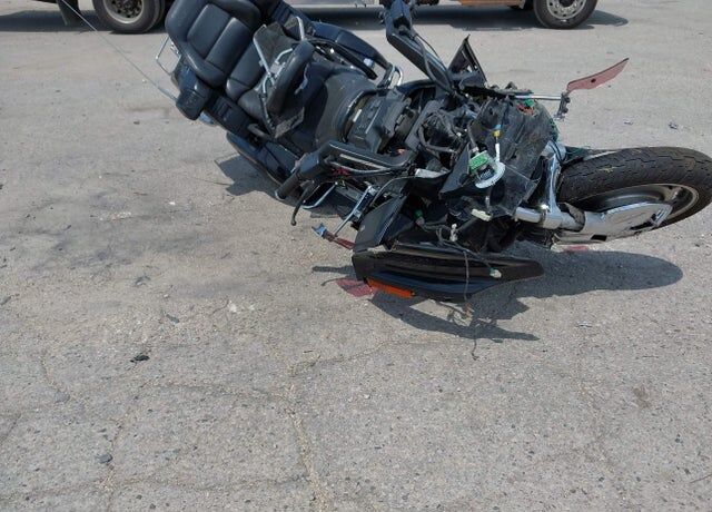 1999 HONDA GL1500A