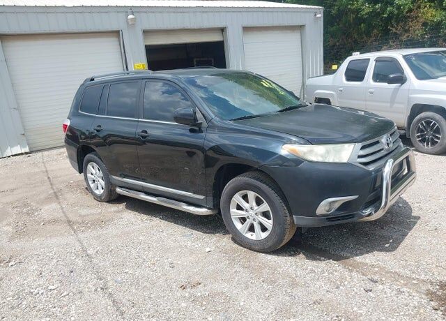 2011 TOYOTA Highlander
