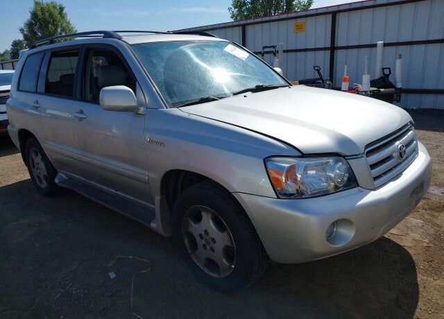 2004 TOYOTA Highlander