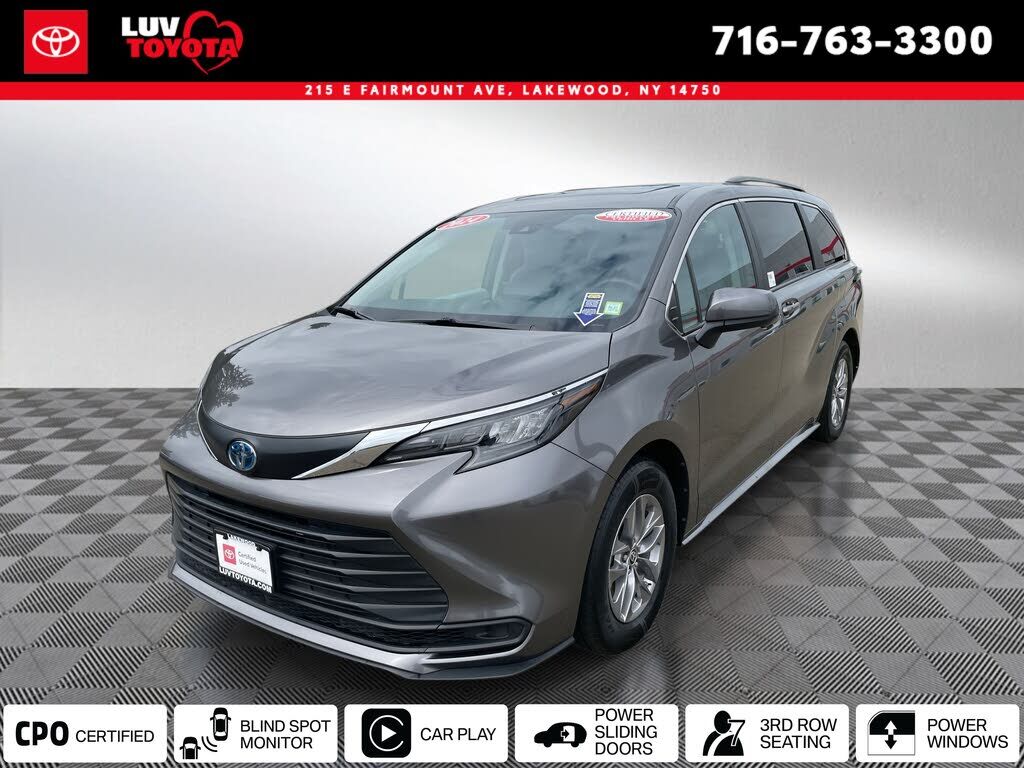 2024 TOYOTA Sienna