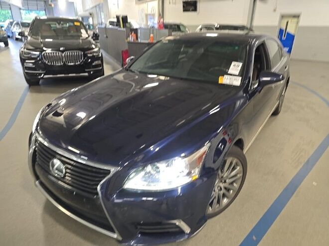 2017 LEXUS LS