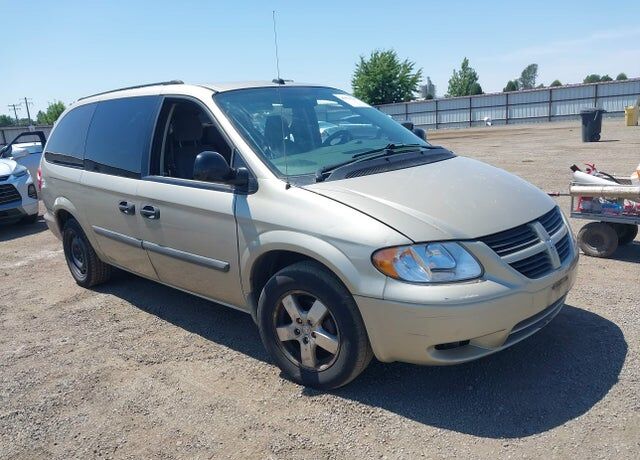 2005 DODGE Caravan