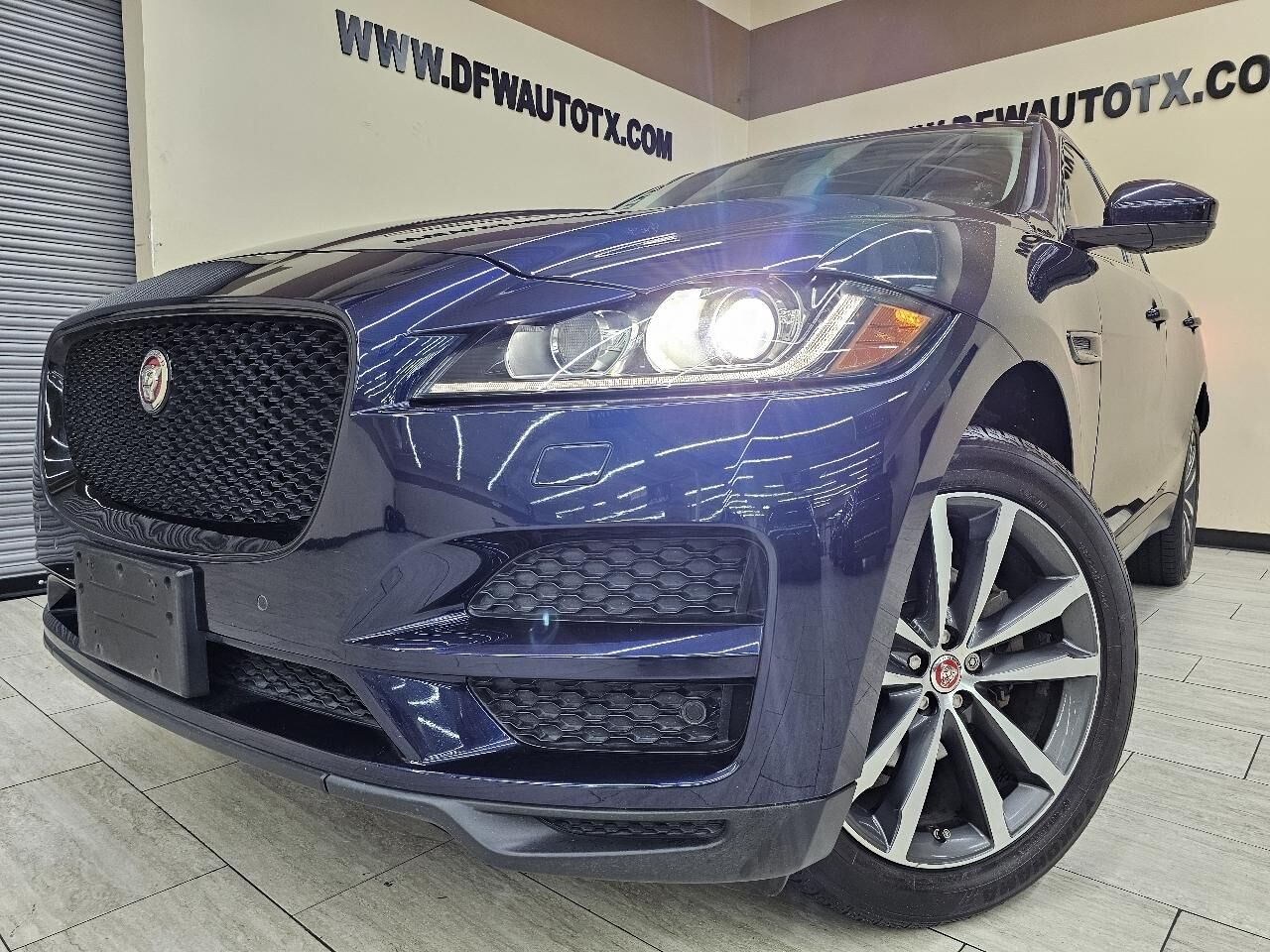 2018 JAGUAR F-Pace