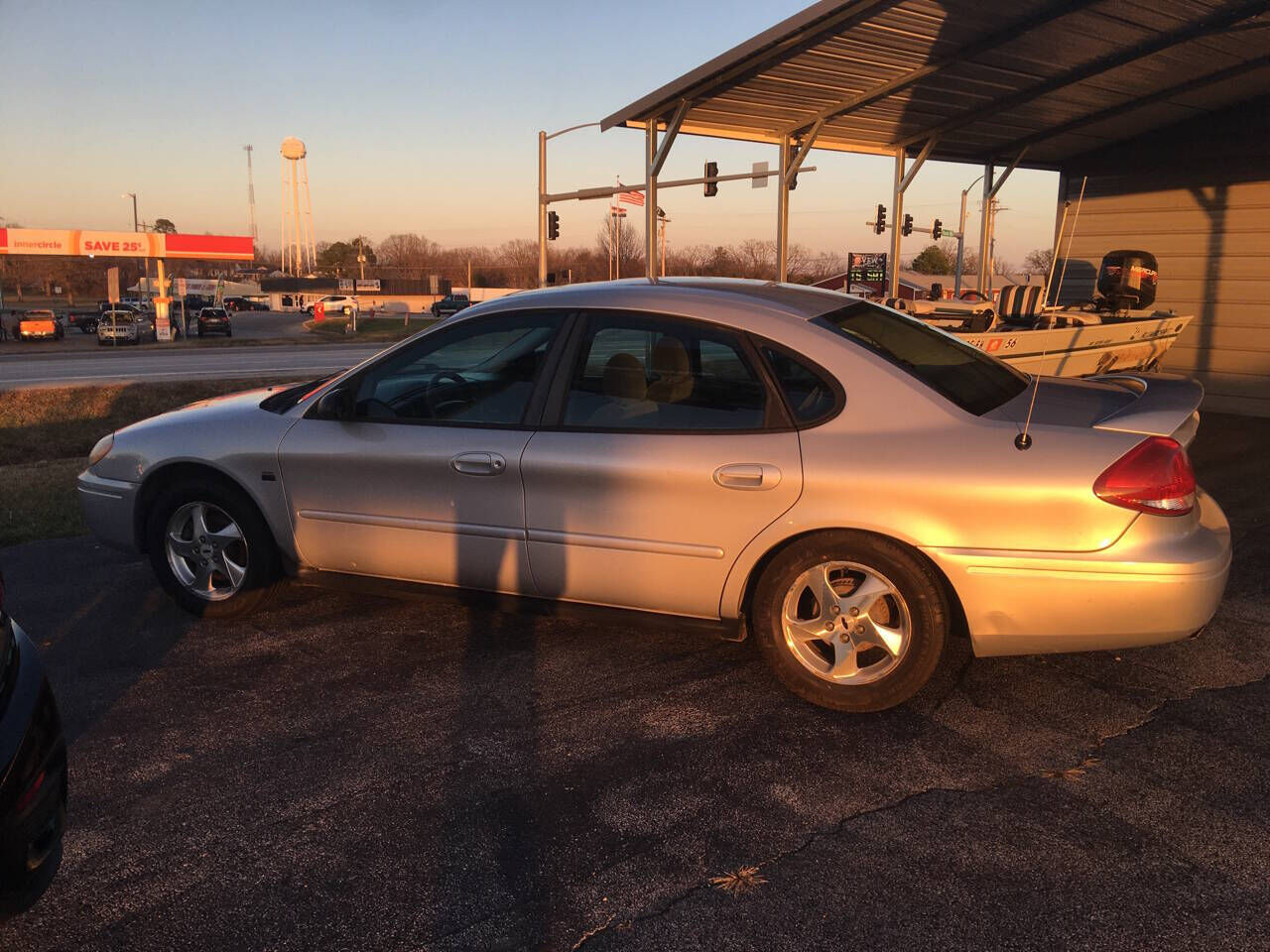 2004 FORD Taurus