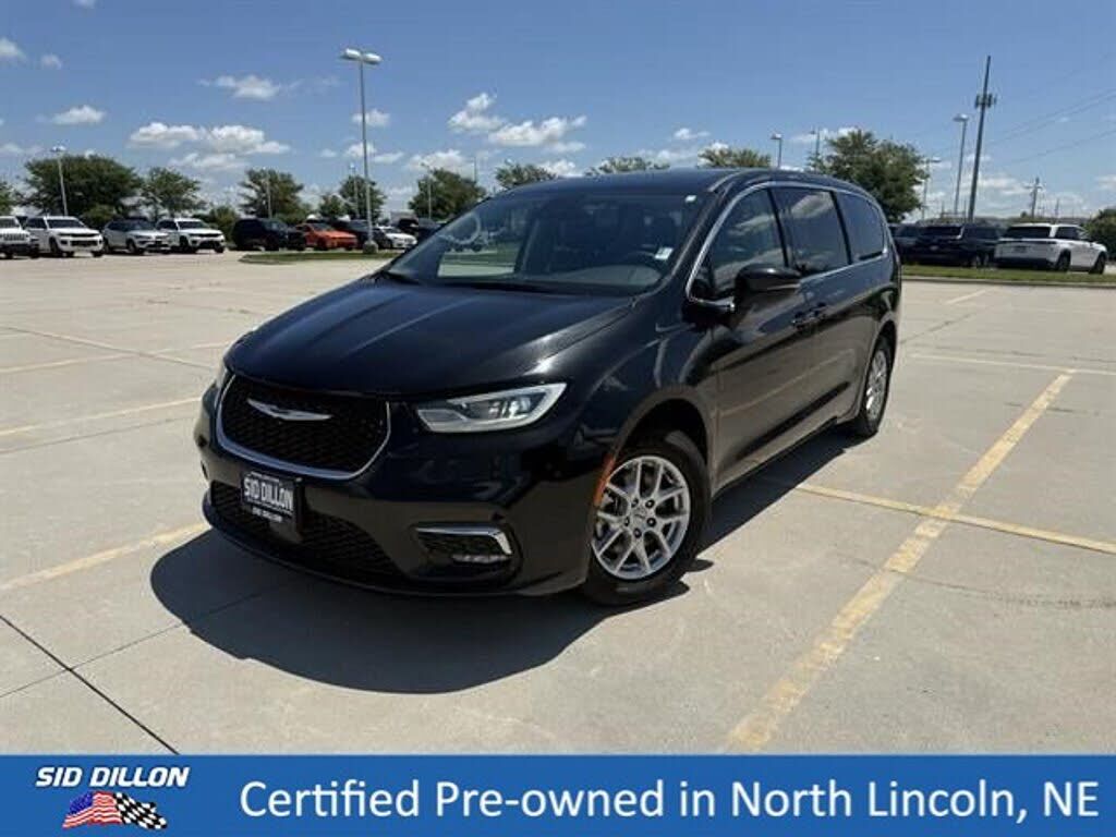 2023 CHRYSLER Pacifica
