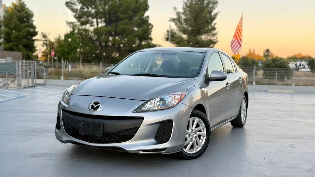 2012 MAZDA Mazda3