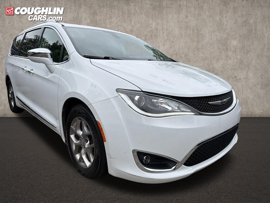 2019 CHRYSLER Pacifica