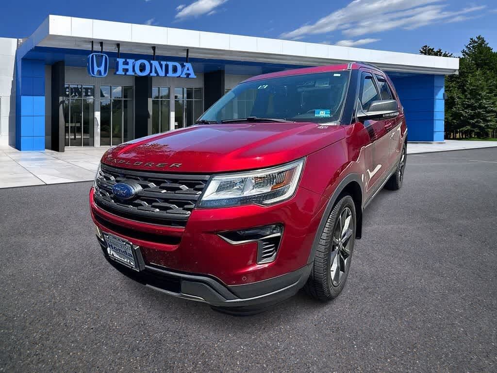 2018 FORD Explorer