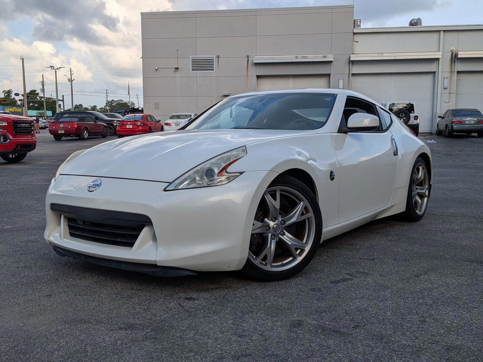 2012 NISSAN 370Z