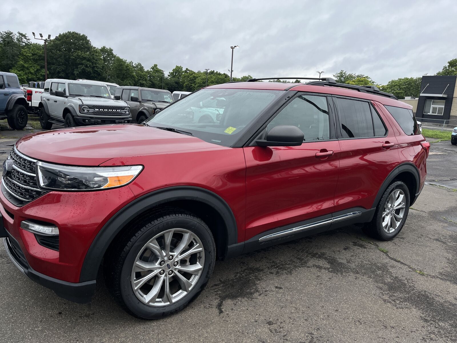 2021 FORD Explorer