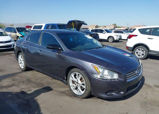 2012 NISSAN Maxima