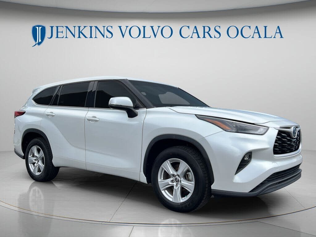 2022 TOYOTA Highlander