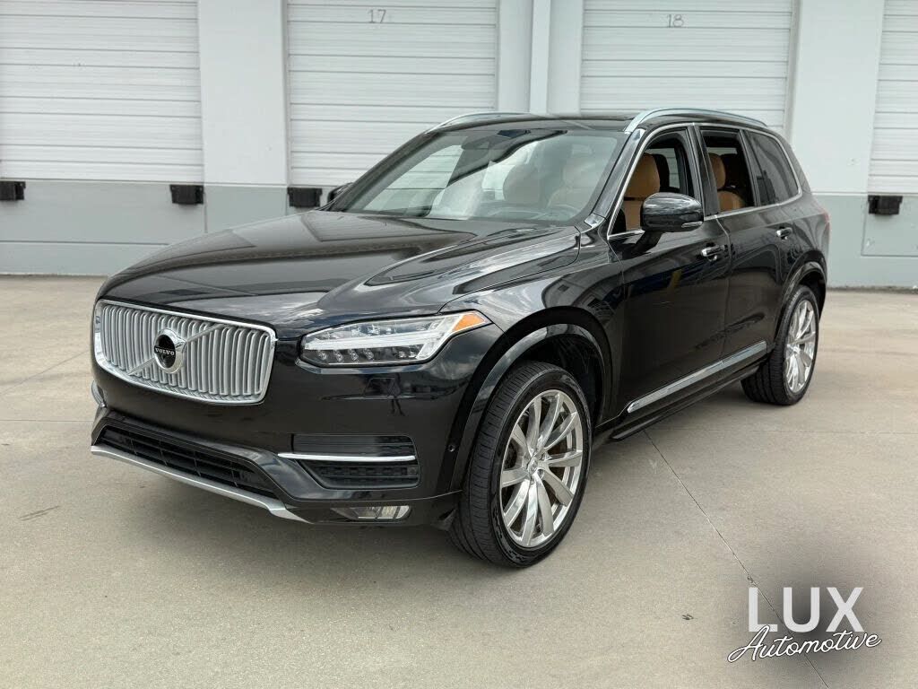 2017 VOLVO XC90