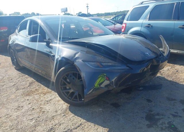 2025 TESLA Model 3