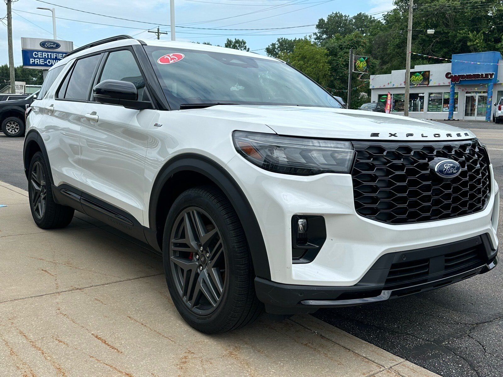 2025 FORD Explorer