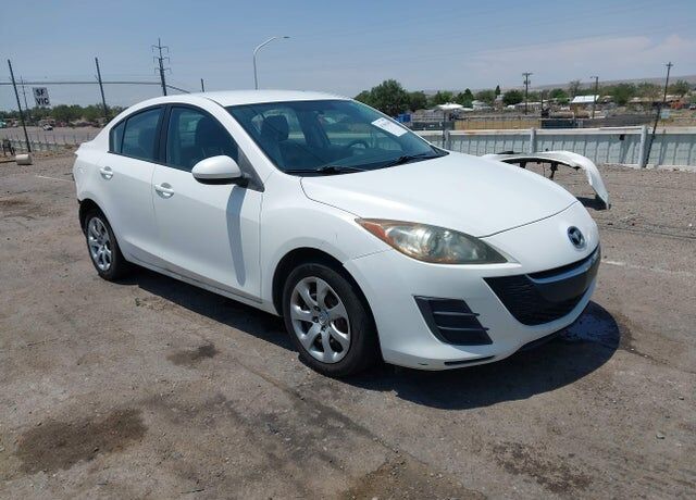 2010 MAZDA Mazda3