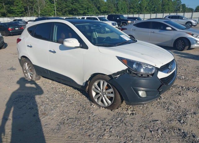 2010 HYUNDAI Tucson