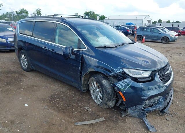 2022 CHRYSLER Pacifica