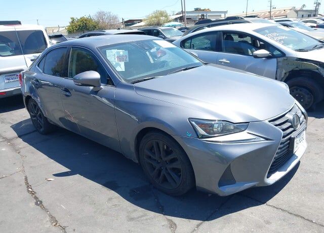 2020 LEXUS IS