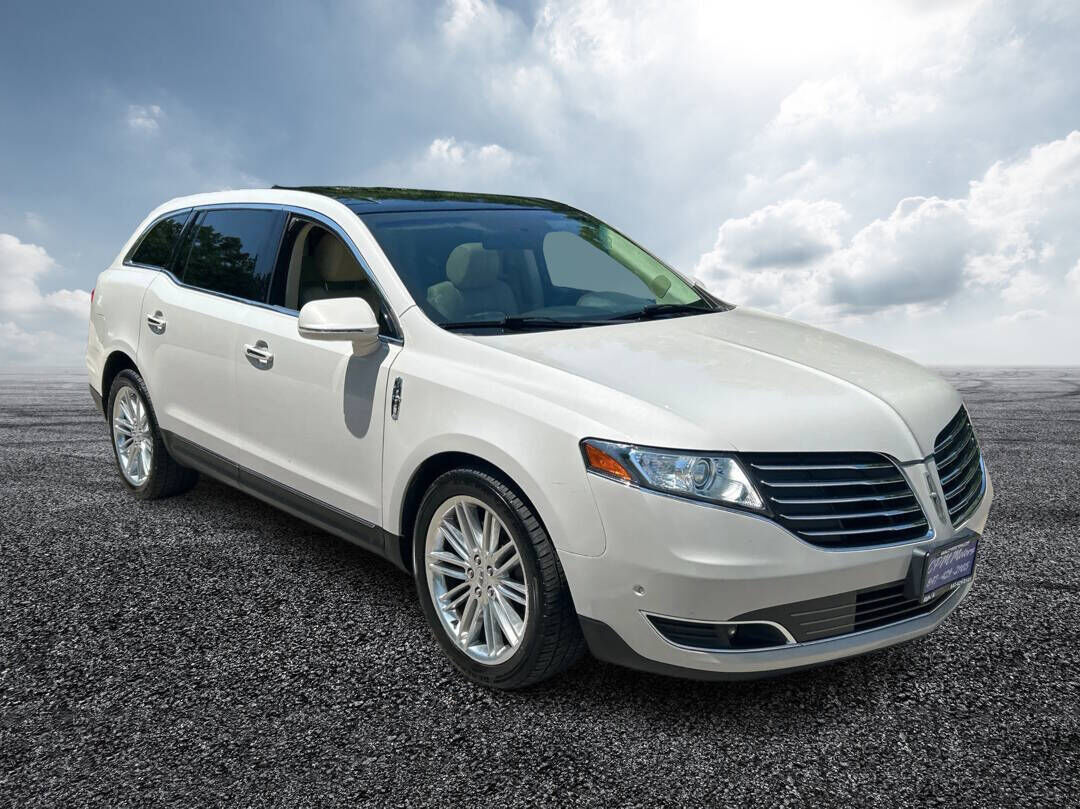 2019 LINCOLN MKT