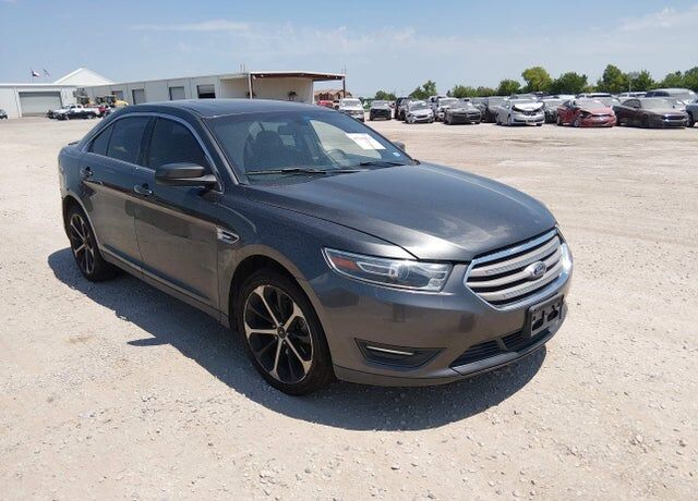 2016 FORD Taurus