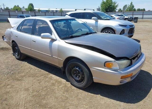 1995 TOYOTA Camry