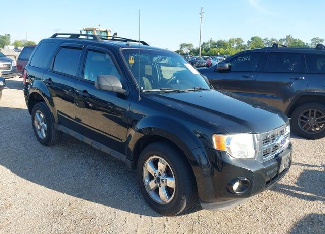 2010 FORD Escape