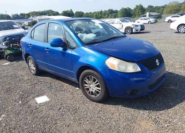 2013 SUZUKI SX4