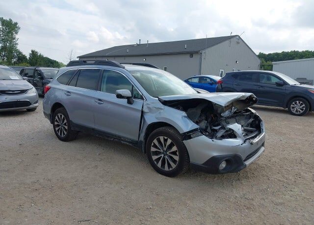 2015 SUBARU Outback