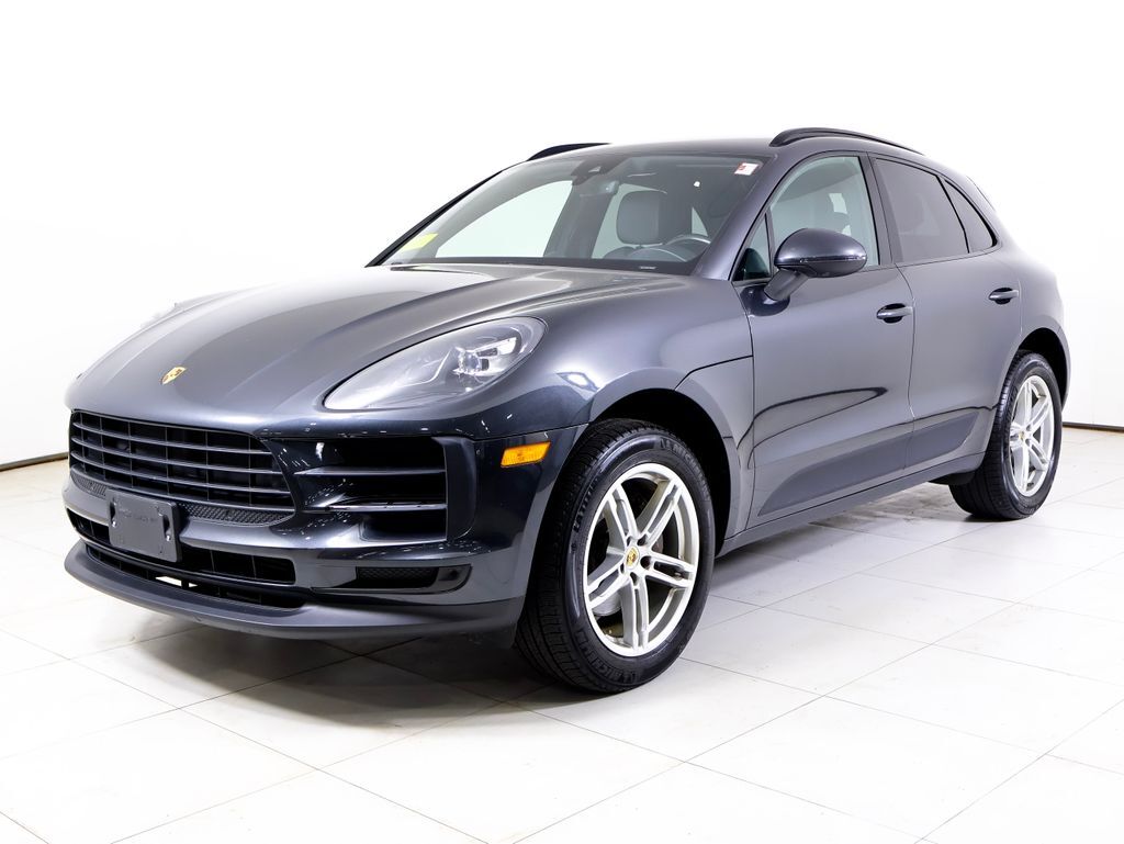 2020 PORSCHE Macan