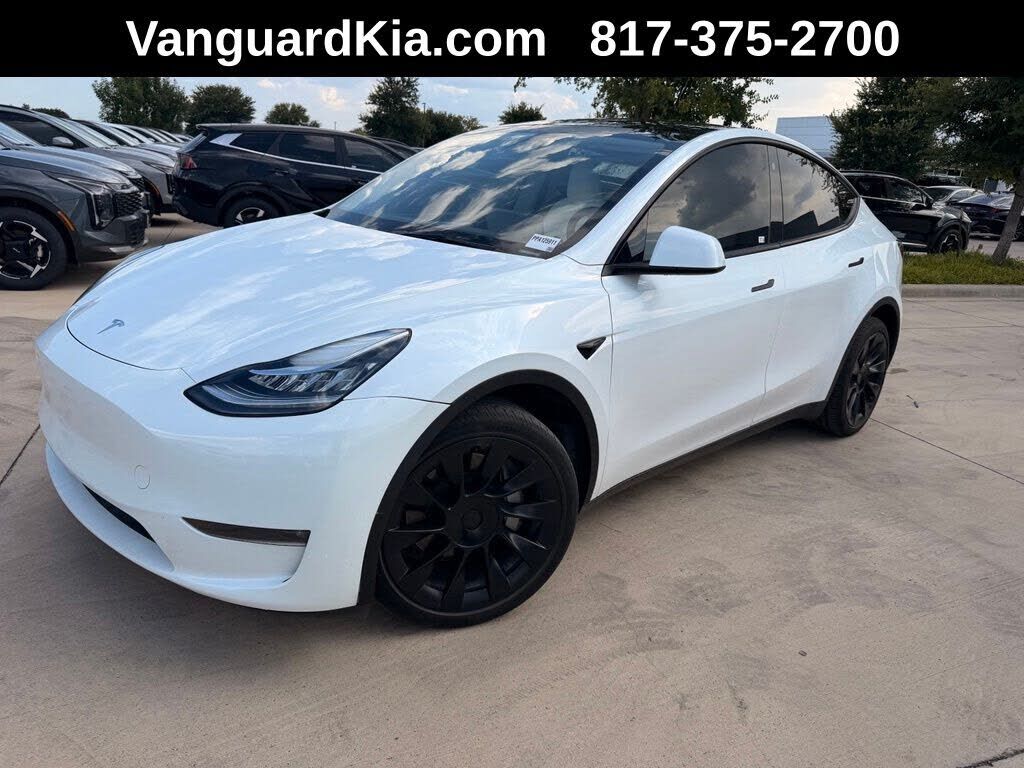 2023 TESLA Model Y