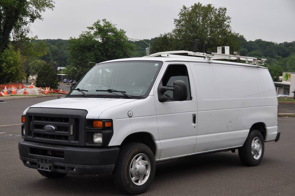 2013 FORD E-150
