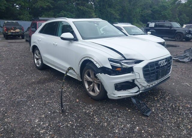 2022 AUDI Q8