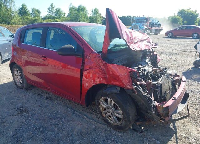 2015 CHEVROLET Sonic