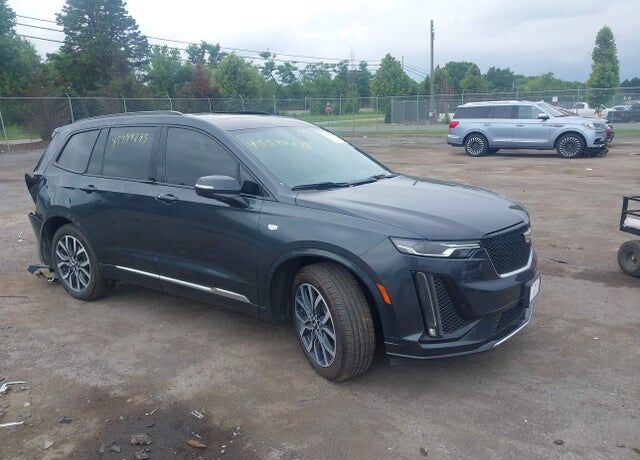 2021 CADILLAC XT6