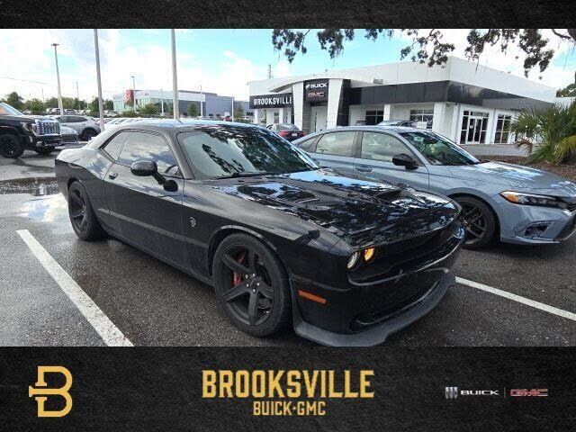 2017 DODGE Challenger