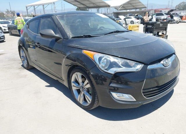 2013 HYUNDAI Veloster