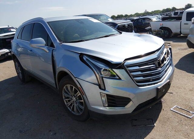 2017 CADILLAC XT5