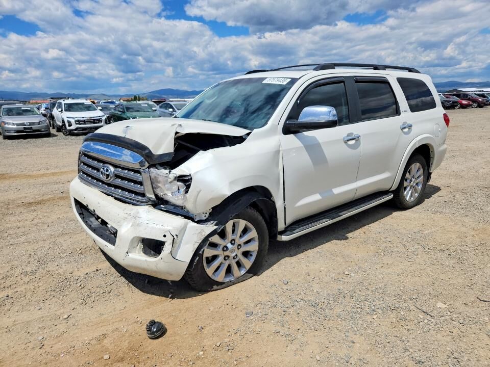 2013 TOYOTA Sequoia