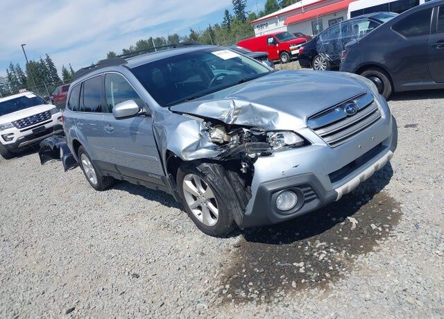 2014 SUBARU Outback