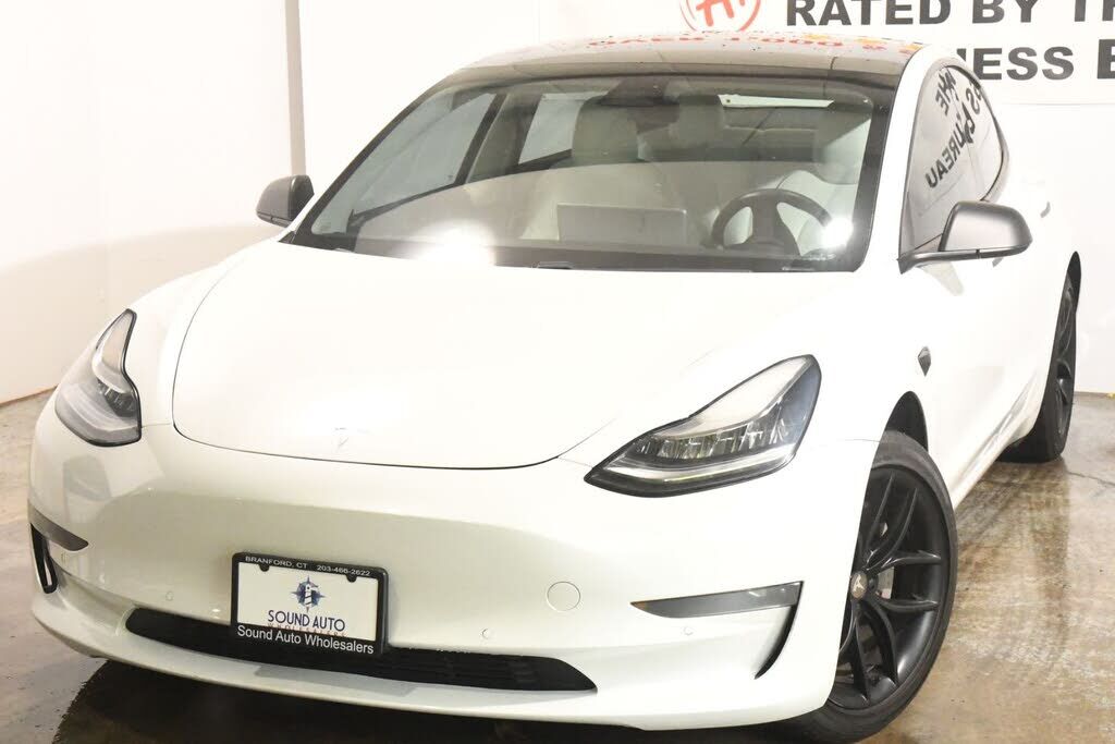 2020 TESLA Model 3