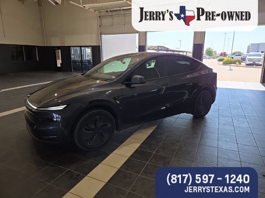 2026 TESLA Model Y