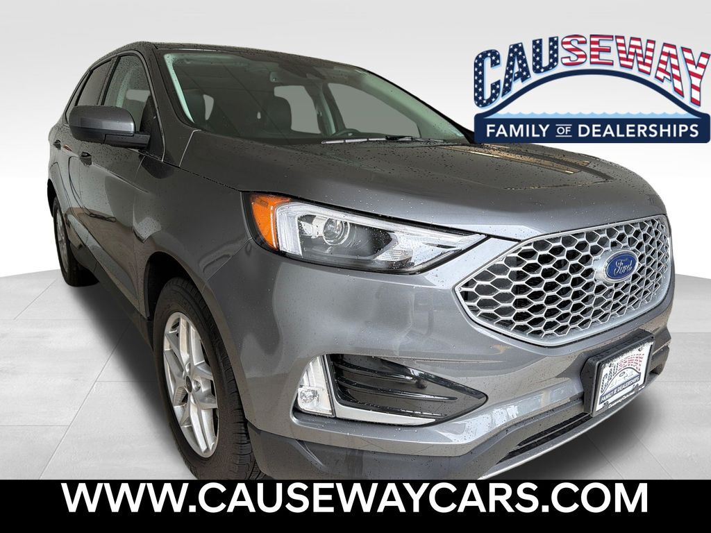 2023 FORD Edge