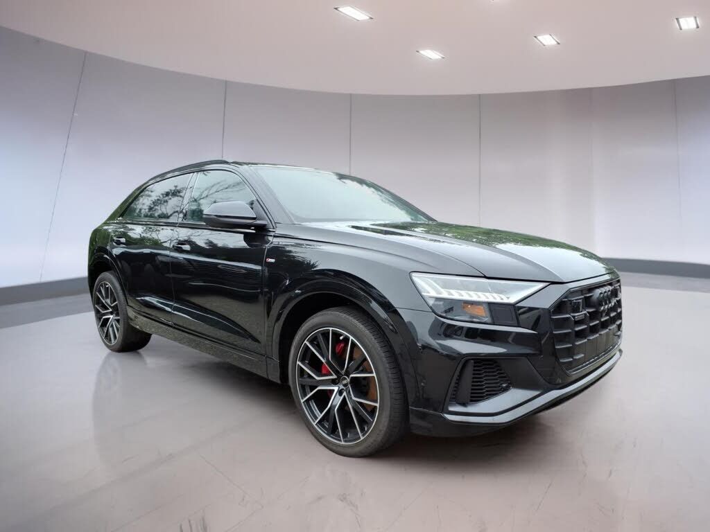 2023 AUDI Q8