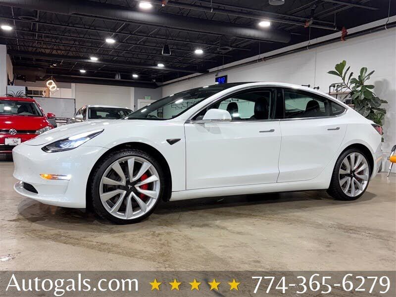 2019 TESLA Model 3
