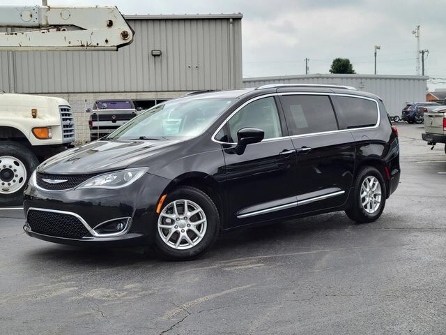 2020 CHRYSLER Pacifica